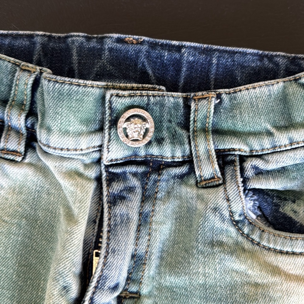 Young Versace Acid Washed Jeans. - Picture 2 of 4
